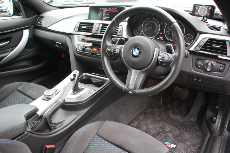 BMW 4シリーズ 420i ｸｰﾍﾟMｽﾎﾟｰﾂ 追従ACC 衝突軽減ﾌﾞﾚｰｷ 車線逸脱警告 歩行者警告 ｵﾌﾟｼｮﾝ19AW 専用ｴｱﾛ ﾌﾞﾗｯｸｷﾄﾞﾆｰｸﾞﾘﾙ ﾀｯﾁﾊﾟｯﾄﾞ対応HDDﾅﾋﾞｹﾞｰｼｮﾝBluetooth接続 ｽﾏｰﾄｷｰ ﾊﾟﾄﾞﾙｼﾌﾄ ﾐﾗｰETC2.0 直噴ﾀｰﾎﾞ8速AT 2年保証