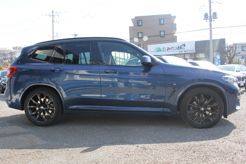 BMW X3 Xdrive20d Mｽﾎﾟｰﾂ ﾊｲﾗｲﾝ ﾃﾞﾋﾞｭｰP ﾊﾟﾉﾗﾏｻﾝR ﾊｰﾏﾝｶｰﾄﾞﾝ 全席ﾋｰﾀｰ茶革 ｼﾞｪｽﾁｬｰC HUD ﾘｱｼｰﾄ可倒調整 ｱﾝﾋﾞｴﾝﾄﾗｲﾄ LEDﾍｯﾄﾞﾗｲﾄ ﾀｯﾁ画面HDDﾅﾋﾞTV ﾜｲﾔﾚｽ充電 360度ｶﾒﾗ ｽﾃｱﾘﾝｸﾞｻﾎﾟｰﾄ 追従ACC 電動ﾄﾗﾝｸ ﾌﾞﾗｯｸ20AW 2年保証