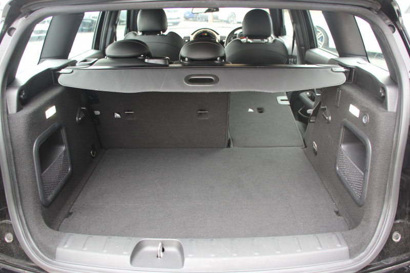 MINI(ミニ) ミニ MINI ｸｰﾊﾟｰD ｸﾗﾌﾞﾏﾝ ﾌﾞﾙｰﾉｰﾄﾄｰｷｮｰｴﾃﾞｨｼｮﾝ 限定車 1ｵｰﾅ ﾋｰﾀｰ付ﾚｻﾞﾚｯﾄｼｰﾄ/ｶｰﾎﾞﾝﾌﾞﾗｯｸ 追従ACC 衝突軽減ﾌﾞﾚｰｷ ﾃﾞｨｰｾﾞﾙ燃費22㎞/L 純正ﾅﾋﾞBｶﾒﾗ Bluetooth接続 LEDﾍｯﾄﾞﾗｲﾄ&ﾌｫｸﾞｽﾏｰﾄｷｰ 2年保証