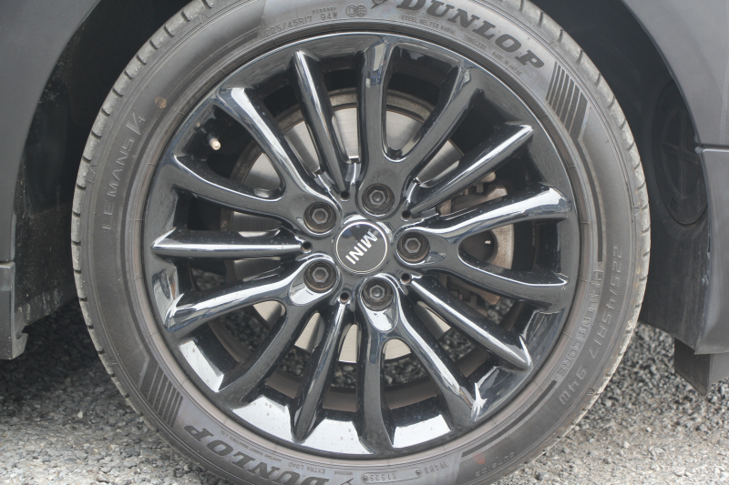 MINI(ミニ) ミニ MINI ｸｰﾊﾟｰD ｸﾗﾌﾞﾏﾝ ﾌﾞﾙｰﾉｰﾄﾄｰｷｮｰｴﾃﾞｨｼｮﾝ 限定車 1ｵｰﾅ ﾋｰﾀｰ付ﾚｻﾞﾚｯﾄｼｰﾄ/ｶｰﾎﾞﾝﾌﾞﾗｯｸ 追従ACC 衝突軽減ﾌﾞﾚｰｷ ﾃﾞｨｰｾﾞﾙ燃費22㎞/L 純正ﾅﾋﾞBｶﾒﾗ Bluetooth接続 LEDﾍｯﾄﾞﾗｲﾄ&ﾌｫｸﾞｽﾏｰﾄｷｰ 2年保証