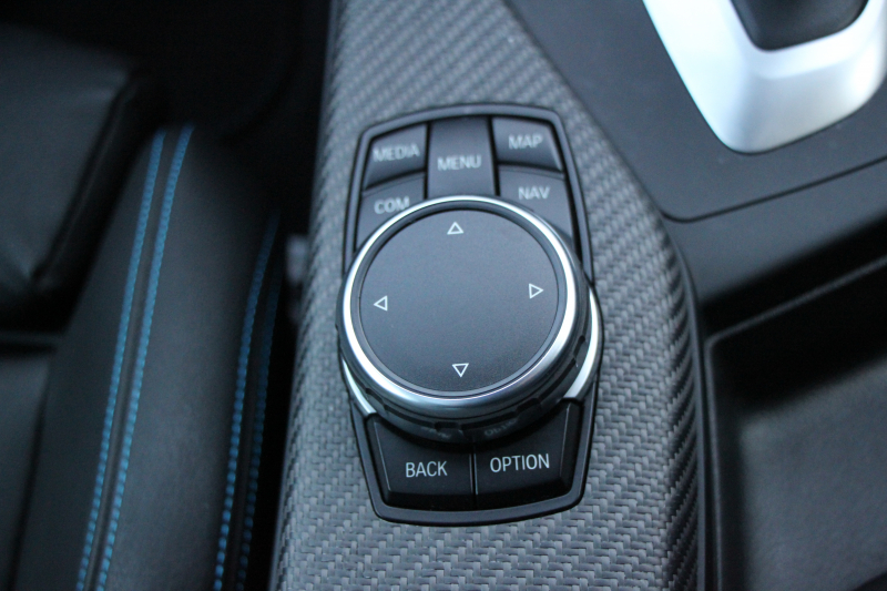 BMW Mシリーズ M2ｸｰﾍﾟMDCT ｻﾝﾙｰﾌ 370馬力 直6ﾀｰﾎﾞ7速DCT ﾋｰﾀｰ黒革 ﾊｰﾏﾝｶｰﾄﾞﾝｻｳﾝﾄﾞﾌﾙｾｸﾞTV HDDﾅﾋﾞBｶﾒﾗ 専用19AW 衝突軽減ﾌﾞﾚｰｷ 車線逸脱警告 歩行者警告 ﾌﾞﾚｰｷ付ｸﾙｺﾝ ｽﾏｰﾄｷｰ ｶｰﾎﾞﾝｲﾝﾃﾘｱﾄﾘﾑ ﾊﾟﾄﾞﾙｼﾌﾄ 2年保証