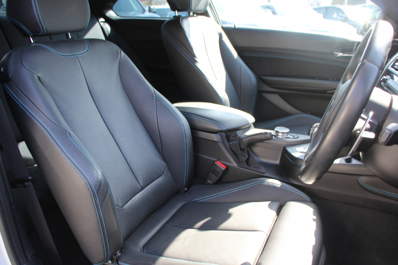 BMW Mシリーズ M2ｸｰﾍﾟMDCT ｻﾝﾙｰﾌ 370馬力 直6ﾀｰﾎﾞ7速DCT ﾋｰﾀｰ黒革 ﾊｰﾏﾝｶｰﾄﾞﾝｻｳﾝﾄﾞﾌﾙｾｸﾞTV HDDﾅﾋﾞBｶﾒﾗ 専用19AW 衝突軽減ﾌﾞﾚｰｷ 車線逸脱警告 歩行者警告 ﾌﾞﾚｰｷ付ｸﾙｺﾝ ｽﾏｰﾄｷｰ ｶｰﾎﾞﾝｲﾝﾃﾘｱﾄﾘﾑ ﾊﾟﾄﾞﾙｼﾌﾄ 2年保証