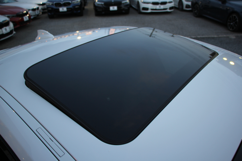 BMW Mシリーズ M2ｸｰﾍﾟMDCT ｻﾝﾙｰﾌ 370馬力 直6ﾀｰﾎﾞ7速DCT ﾋｰﾀｰ黒革 ﾊｰﾏﾝｶｰﾄﾞﾝｻｳﾝﾄﾞﾌﾙｾｸﾞTV HDDﾅﾋﾞBｶﾒﾗ 専用19AW 衝突軽減ﾌﾞﾚｰｷ 車線逸脱警告 歩行者警告 ﾌﾞﾚｰｷ付ｸﾙｺﾝ ｽﾏｰﾄｷｰ ｶｰﾎﾞﾝｲﾝﾃﾘｱﾄﾘﾑ ﾊﾟﾄﾞﾙｼﾌﾄ 2年保証