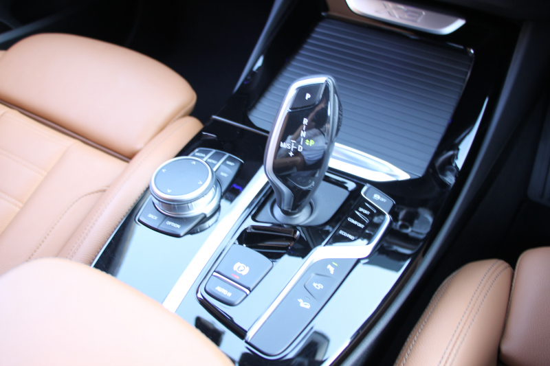 BMW X3 Xdrive20d Mｽﾎﾟｰﾂ ﾊｲﾗｲﾝ ｾﾚｸﾄP 中期 新型式3DA-UZ20 M40仕様 ﾊﾟﾉﾗﾏｻﾝﾙｰﾌ ﾊｰﾏﾝｶｰﾄﾞﾝ ｺﾆｬｯｸﾚｻﾞｰ 全席ﾋｰﾀｰ BMWﾗｲﾌﾞｺｯｸﾋﾟｯﾄﾞ変更後ﾀｯﾁ画面HDDﾅﾋﾞｱｯﾌﾟﾙｶｰﾌﾟﾚｲ ﾘｱｼｰﾄ可倒調整 ｱﾝﾋﾞｴﾝﾄﾗｲﾄ 360度ｶﾒﾗ 電動ﾘｱｹﾞｰﾄ 2年保証