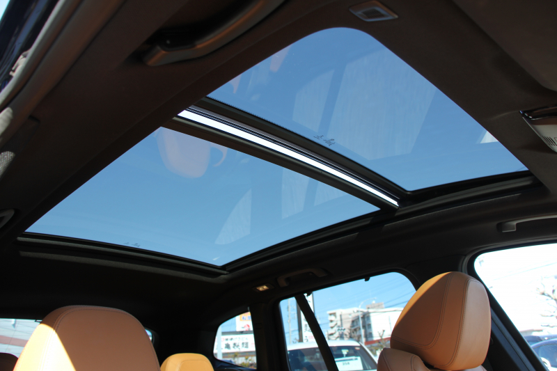 BMW X3 Xdrive20d Mｽﾎﾟｰﾂ ﾊｲﾗｲﾝ ｾﾚｸﾄP 中期 新型式3DA-UZ20 ﾊﾟﾉﾗﾏｻﾝﾙｰﾌ ﾊｰﾏﾝｶｰﾄﾞﾝ ｺﾆｬｯｸﾚｻﾞｰ 全席ﾋｰﾀｰ BMWﾗｲﾌﾞｺｯｸﾋﾟｯﾄﾞ変更後ﾀｯﾁ画面HDDﾅﾋﾞｱｯﾌﾟﾙｶｰﾌﾟﾚｲ ﾘｱｼｰﾄ可倒調整 ｱﾝﾋﾞｴﾝﾄﾗｲﾄ 360度ｶﾒﾗ 電動ﾘｱｹﾞｰﾄ 2年保証