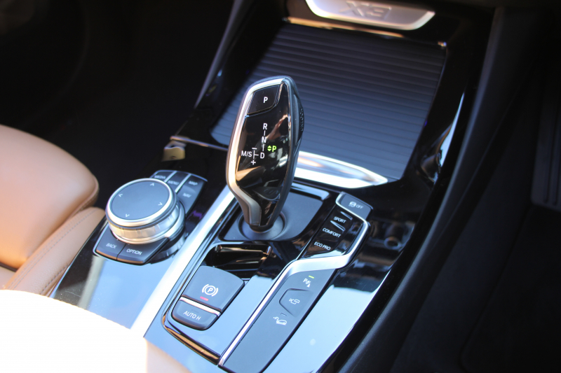 BMW X3 Xdrive20d Mｽﾎﾟｰﾂ ﾊｲﾗｲﾝ ｾﾚｸﾄP 中期 新型式3DA-UZ20 ﾊﾟﾉﾗﾏｻﾝﾙｰﾌ ﾊｰﾏﾝｶｰﾄﾞﾝ ｺﾆｬｯｸﾚｻﾞｰ 全席ﾋｰﾀｰ BMWﾗｲﾌﾞｺｯｸﾋﾟｯﾄﾞ変更後ﾀｯﾁ画面HDDﾅﾋﾞｱｯﾌﾟﾙｶｰﾌﾟﾚｲ ﾘｱｼｰﾄ可倒調整 ｱﾝﾋﾞｴﾝﾄﾗｲﾄ 360度ｶﾒﾗ 電動ﾘｱｹﾞｰﾄ 2年保証