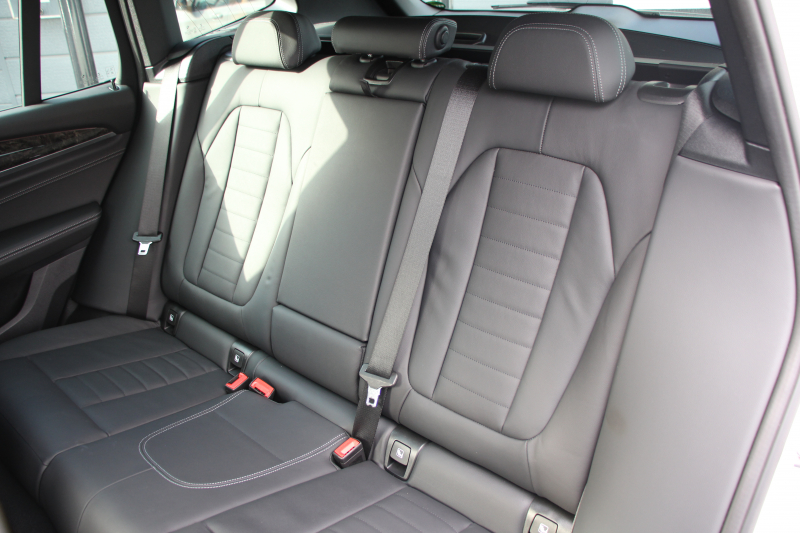 BMW X3 Xdrive20d Mｽﾎﾟｰﾂ ﾊｲﾗｲﾝ 新ｲﾝﾃﾘｱ BMWﾗｲﾌﾞｺｯｸﾋﾟｯﾄ ｱｯﾌﾟﾙｶｰﾌﾟﾚｲ 新HDDﾅﾋﾞTV 1ｵﾅ 全席ﾋｰﾀｰ黒革 ﾍﾞﾝﾁﾚｰｼｮﾝ ﾘｱｼｰﾄ可倒調整 ｱﾝﾋﾞｴﾝﾄﾗｲﾄ HUD 追従ACC ｽﾃｱｻﾎﾟｰﾄ 360度ｶﾒﾗ ﾀｯﾁ画面対応HDDﾅﾋﾞTV 電動ﾄﾗﾝｸ 19AW 2年保証