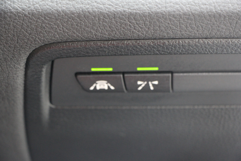 BMW 3シリーズ 320i Mｽﾎﾟｰﾂ 前期最終 追従ACC ﾋｰﾀｰ赤革 MPerformance20AW&ｲﾝﾃﾘｱﾄﾘﾑ&ｽﾃｱﾘﾝｸﾞﾎｲｰﾙ 衝突軽減ﾌﾞﾚｰｷ 車線逸脱警告 歩行者警告 ﾀｯﾁﾊﾟｯﾄﾞ対応HDDﾅﾋﾞﾐﾗｰETC2.0 専用ｴｱﾛ 直噴ﾀｰﾎﾞ8速AT 2年保証