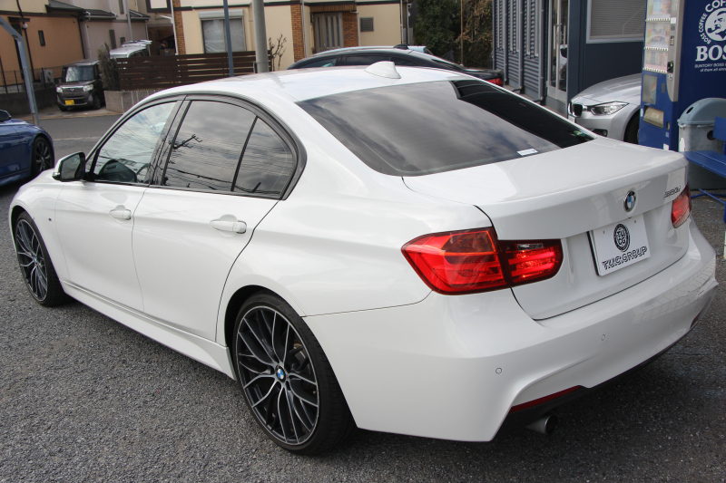 BMW 3シリーズ 320i Mｽﾎﾟｰﾂ 前期最終 追従ACC ﾋｰﾀｰ赤革 MPerformance20AW&ｲﾝﾃﾘｱﾄﾘﾑ&ｽﾃｱﾘﾝｸﾞﾎｲｰﾙ 衝突軽減ﾌﾞﾚｰｷ 車線逸脱警告 歩行者警告 ﾀｯﾁﾊﾟｯﾄﾞ対応HDDﾅﾋﾞﾐﾗｰETC2.0 専用ｴｱﾛ 直噴ﾀｰﾎﾞ8速AT 2年保証