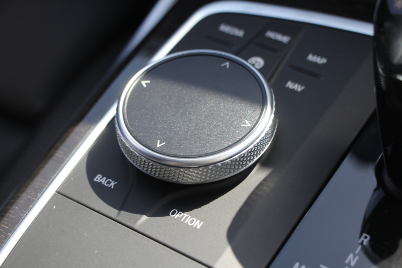 BMW 3シリーズ 320i Mｽﾎﾟｰﾂ ﾊｲﾗｲﾝ ｺﾝﾌｫｰﾄP ﾋｰﾀｰ黒革 360度ｶﾒﾗ 電動ﾄﾗﾝｸ Hi-fiｽﾋﾟｰｶｰ 追従ACC ｽﾃｱﾘﾝｸﾞｻﾎﾟｰﾄ ﾀｯﾁ画面HDDﾅﾋﾞｱｯﾌﾟﾙｶｰﾌﾟﾚｲ LEDﾍｯﾄﾞﾗｲﾄ ｵｰﾄﾊｲﾋﾞｰﾑ 専用ｴｱﾛ ﾜｲﾔﾚｽ充電 Pｱｼｽﾄﾌﾟﾗｽ PDC緊急ﾌﾞﾚｰｷ 2年保証