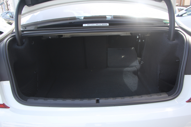 BMW 3シリーズ 320i Mｽﾎﾟｰﾂ ﾊｲﾗｲﾝ ｺﾝﾌｫｰﾄP ﾋｰﾀｰ黒革 360度ｶﾒﾗ 電動ﾄﾗﾝｸ Hi-fiｽﾋﾟｰｶｰ 追従ACC ｽﾃｱﾘﾝｸﾞｻﾎﾟｰﾄ ﾀｯﾁ画面HDDﾅﾋﾞｱｯﾌﾟﾙｶｰﾌﾟﾚｲ LEDﾍｯﾄﾞﾗｲﾄ ｵｰﾄﾊｲﾋﾞｰﾑ 専用ｴｱﾛ ﾜｲﾔﾚｽ充電 Pｱｼｽﾄﾌﾟﾗｽ PDC緊急ﾌﾞﾚｰｷ 2年保証