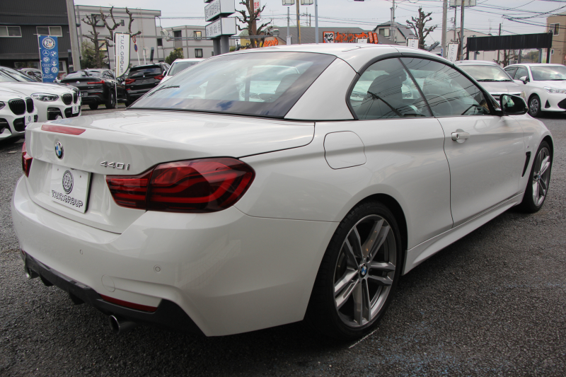 BMW 4シリーズ 440i ｶﾌﾞﾘｵﾚ Mｽﾎﾟｰﾂ ﾌﾟﾗｽP 最終ﾓﾃﾞﾙ ﾋｰﾀｰ黒革 ｴｱｶﾗｰ 直6ﾀｰﾎﾞB58新ｴﾝｼﾞﾝ 326馬力 19AW HUD 追従ACC ﾚｰﾝﾁｪﾝｼﾞ警告 ﾊｰﾏﾝｶｰﾄﾞﾝｻﾗｳﾝﾄﾞ液晶ﾒｰﾀｰ ﾀｯﾁ画面HDDﾅﾋﾞTV LEDﾍｯﾄﾞﾗｲﾄ 2年保証