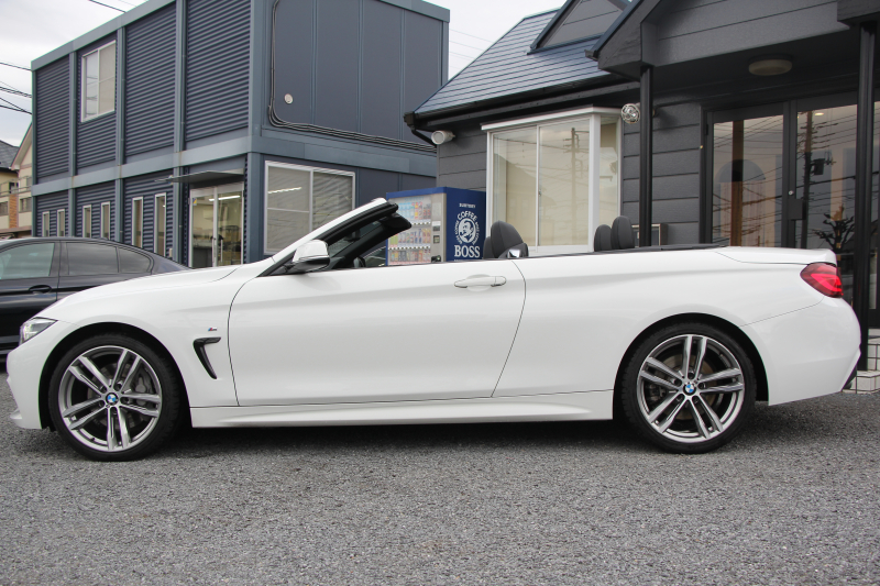 BMW 4シリーズ 440i ｶﾌﾞﾘｵﾚ Mｽﾎﾟｰﾂ ﾌﾟﾗｽP 最終ﾓﾃﾞﾙ ﾋｰﾀｰ黒革 ｴｱｶﾗｰ 直6ﾀｰﾎﾞB58新ｴﾝｼﾞﾝ 326馬力 19AW HUD 追従ACC ﾚｰﾝﾁｪﾝｼﾞ警告 ﾊｰﾏﾝｶｰﾄﾞﾝｻﾗｳﾝﾄﾞ液晶ﾒｰﾀｰ ﾀｯﾁ画面HDDﾅﾋﾞTV LEDﾍｯﾄﾞﾗｲﾄ 2年保証