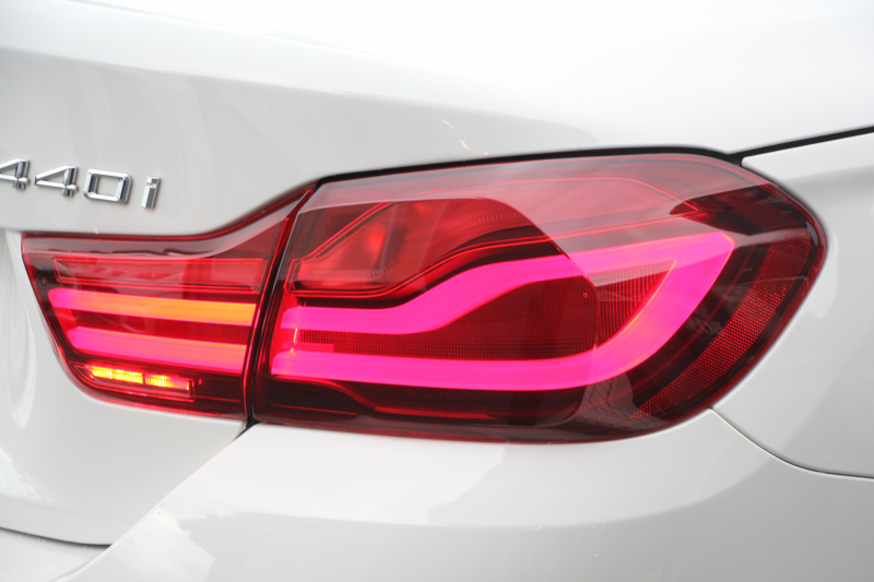 BMW 4シリーズ 440i ｶﾌﾞﾘｵﾚ Mｽﾎﾟｰﾂ ﾌﾟﾗｽP 最終ﾓﾃﾞﾙ ﾋｰﾀｰ黒革 ｴｱｶﾗｰ 直6ﾀｰﾎﾞB58新ｴﾝｼﾞﾝ 326馬力 19AW HUD 追従ACC ﾚｰﾝﾁｪﾝｼﾞ警告 ﾊｰﾏﾝｶｰﾄﾞﾝｻﾗｳﾝﾄﾞ液晶ﾒｰﾀｰ ﾀｯﾁ画面HDDﾅﾋﾞTV LEDﾍｯﾄﾞﾗｲﾄ 2年保証