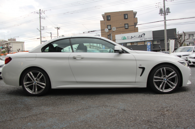 BMW 4シリーズ 440i ｶﾌﾞﾘｵﾚ Mｽﾎﾟｰﾂ ﾌﾟﾗｽP 最終ﾓﾃﾞﾙ ﾋｰﾀｰ黒革 ｴｱｶﾗｰ 直6ﾀｰﾎﾞB58新ｴﾝｼﾞﾝ 326馬力 19AW HUD 追従ACC ﾚｰﾝﾁｪﾝｼﾞ警告 ﾊｰﾏﾝｶｰﾄﾞﾝｻﾗｳﾝﾄﾞ液晶ﾒｰﾀｰ ﾀｯﾁ画面HDDﾅﾋﾞTV LEDﾍｯﾄﾞﾗｲﾄ 2年保証