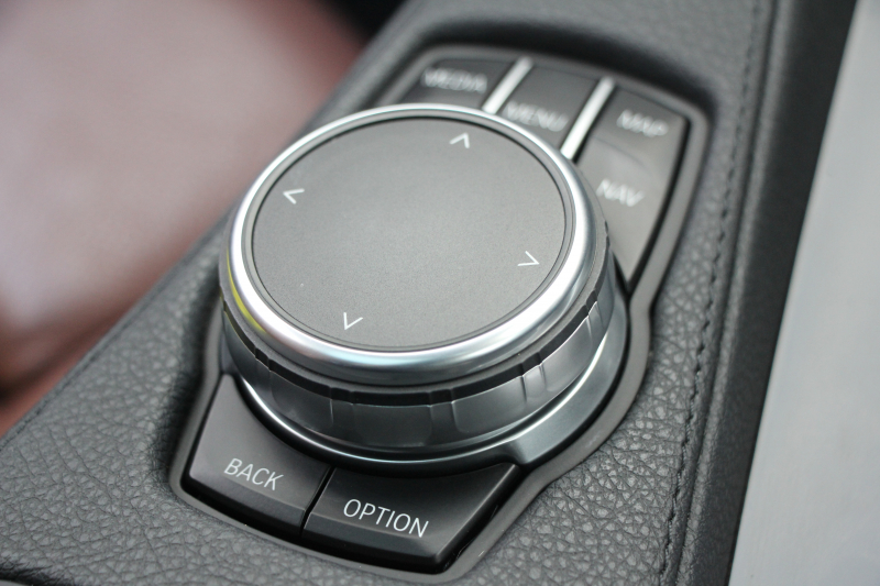 BMW 6シリーズ 640i ｸﾞﾗﾝｸｰﾍﾟMｽﾎﾟｰﾂ ﾌｪｲｽﾘﾌﾄ後 最終ﾓﾃﾞﾙ ｻﾝﾙｰﾌ 液晶ﾒｰﾀｰ HUD ｵﾌﾟｼｮﾝ20AW 新ﾃﾞｻﾞｲﾝLEDﾍｯﾄﾞﾗｲﾄ ﾋｰﾀｰ茶革 新HDDﾅﾋﾞTV Pｱｼｽﾄ TOPﾋﾞｭｰ&ｻｲﾄﾞｶﾒﾗ 追従ACC ﾚｰﾝﾁｪﾝｼﾞ警告 衝突軽減ﾌﾞﾚｰｷ 直6ﾀｰﾎﾞ320馬力 ｽﾏｰﾄｷｰ 2年保証