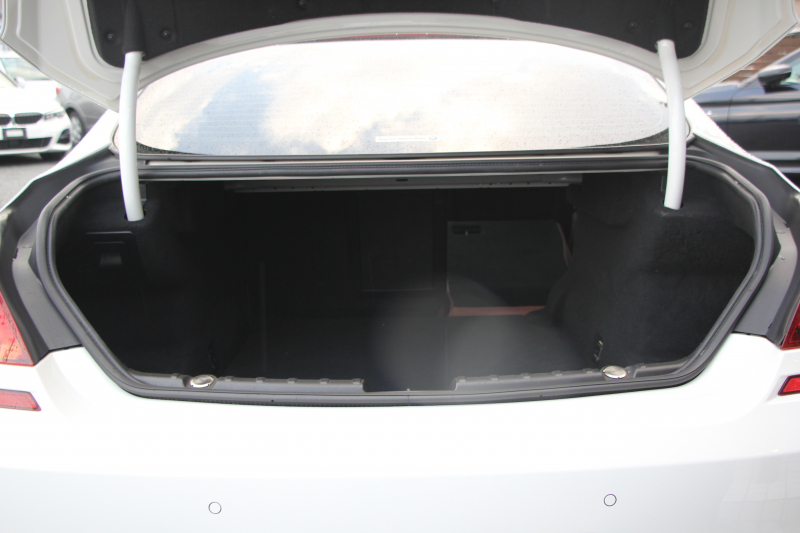 BMW 6シリーズ 640i ｸﾞﾗﾝｸｰﾍﾟMｽﾎﾟｰﾂ ﾌｪｲｽﾘﾌﾄ後 最終ﾓﾃﾞﾙ ｻﾝﾙｰﾌ 液晶ﾒｰﾀｰ HUD ｵﾌﾟｼｮﾝ20AW 新ﾃﾞｻﾞｲﾝLEDﾍｯﾄﾞﾗｲﾄ ﾋｰﾀｰ茶革 新HDDﾅﾋﾞTV Pｱｼｽﾄ TOPﾋﾞｭｰ&ｻｲﾄﾞｶﾒﾗ 追従ACC ﾚｰﾝﾁｪﾝｼﾞ警告 衝突軽減ﾌﾞﾚｰｷ 直6ﾀｰﾎﾞ320馬力 ｽﾏｰﾄｷｰ 2年保証