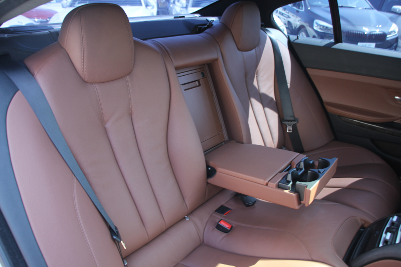 BMW 6シリーズ 640i ｸﾞﾗﾝｸｰﾍﾟMｽﾎﾟｰﾂ ﾌｪｲｽﾘﾌﾄ後 最終ﾓﾃﾞﾙ ｻﾝﾙｰﾌ 液晶ﾒｰﾀｰ HUD ｵﾌﾟｼｮﾝ20AW 新ﾃﾞｻﾞｲﾝLEDﾍｯﾄﾞﾗｲﾄ ﾋｰﾀｰ茶革 新HDDﾅﾋﾞTV Pｱｼｽﾄ TOPﾋﾞｭｰ&ｻｲﾄﾞｶﾒﾗ 追従ACC ﾚｰﾝﾁｪﾝｼﾞ警告 衝突軽減ﾌﾞﾚｰｷ 直6ﾀｰﾎﾞ320馬力 ｽﾏｰﾄｷｰ 2年保証