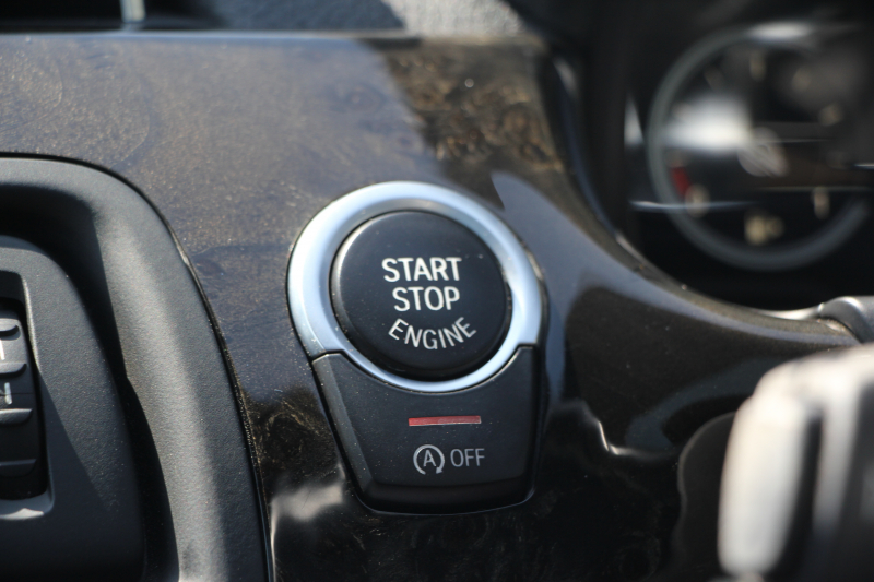 BMW 6シリーズ 640i ｸﾞﾗﾝｸｰﾍﾟMｽﾎﾟｰﾂ ﾌｪｲｽﾘﾌﾄ後 最終ﾓﾃﾞﾙ ｻﾝﾙｰﾌ 液晶ﾒｰﾀｰ HUD ｵﾌﾟｼｮﾝ20AW 新ﾃﾞｻﾞｲﾝLEDﾍｯﾄﾞﾗｲﾄ ﾋｰﾀｰ茶革 新HDDﾅﾋﾞTV Pｱｼｽﾄ TOPﾋﾞｭｰ&ｻｲﾄﾞｶﾒﾗ 追従ACC ﾚｰﾝﾁｪﾝｼﾞ警告 衝突軽減ﾌﾞﾚｰｷ 直6ﾀｰﾎﾞ320馬力 ｽﾏｰﾄｷｰ 2年保証