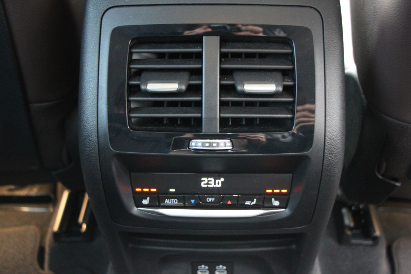 BMW X3 Xdrive20d Xﾗｲﾝ ﾊｲﾗｲﾝ 中期ﾓﾃﾞﾙ 型式3DA-UZ20 BMWﾗｲﾌﾞｺｯｸﾋﾟｯﾄ 変更後HDDﾅﾋﾞApplecarplay USBtype-C 全席ﾋｰﾀｰ茶革 ﾘｱｼｰﾄ可倒調整 ｱﾝﾋﾞｴﾝﾄﾗｲﾄ HUD 追従ACC ｽﾃｱﾘﾝｸﾞｻﾎﾟｰﾄ LEDﾍｯﾄﾞﾗｲﾄ 電動ﾄﾗﾝｸ 360度ｶﾒﾗ 2年保証