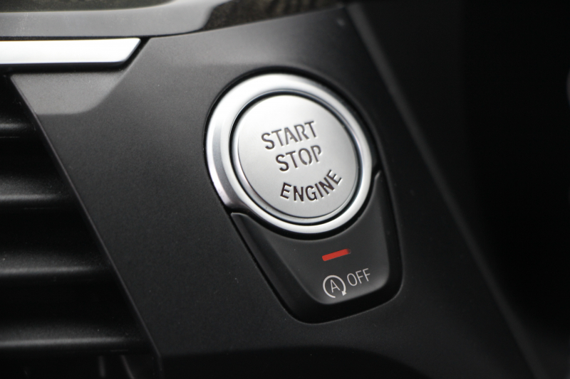 BMW X3 Xdrive20d Xﾗｲﾝ ﾊｲﾗｲﾝ 中期ﾓﾃﾞﾙ 型式3DA-UZ20 BMWﾗｲﾌﾞｺｯｸﾋﾟｯﾄ 変更後HDDﾅﾋﾞApplecarplay USBtype-C 全席ﾋｰﾀｰ茶革 ﾘｱｼｰﾄ可倒調整 ｱﾝﾋﾞｴﾝﾄﾗｲﾄ HUD 追従ACC ｽﾃｱﾘﾝｸﾞｻﾎﾟｰﾄ LEDﾍｯﾄﾞﾗｲﾄ 電動ﾄﾗﾝｸ 360度ｶﾒﾗ 2年保証