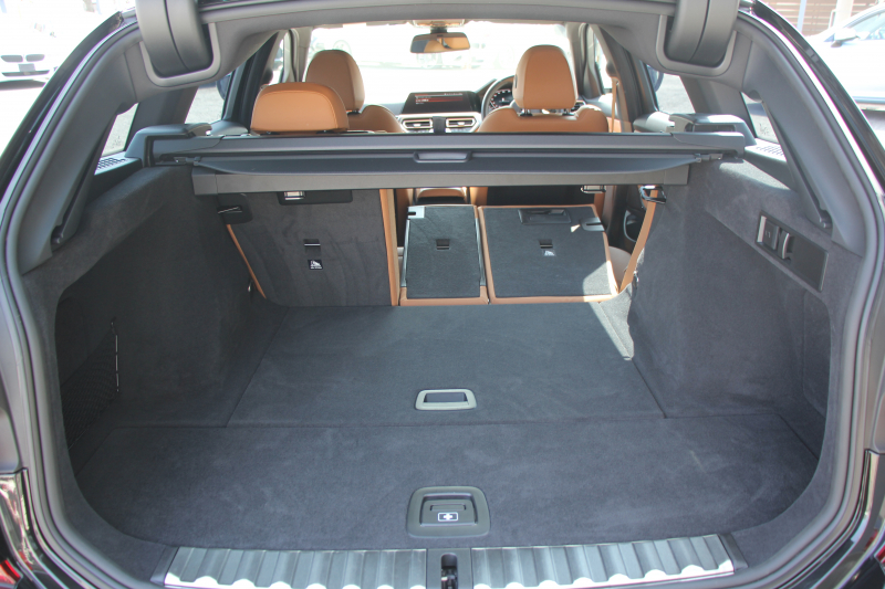 BMW 3シリーズ 320d Xdrive ﾂｰﾘﾝｸﾞMｽﾎﾟｰﾂ ﾊｲﾗｲﾝ 4WD ｺﾆｬｯｸﾚｻﾞｰ ｼｰﾄﾋｰﾀｰ 360度ｶﾒﾗ LEDﾍｯﾄﾞﾗｲﾄ ｵｰﾄﾊｲﾋﾞｰﾑ ｱｯﾌﾟﾙｶｰﾌﾟﾚｲ BMWﾗｲﾌﾞｺｯｸﾋﾟｯﾄﾞ電動ﾄﾗﾝｸ 追従ACC ｽﾃｱﾘﾝｸﾞｻﾎﾟｰﾄ ｱﾝﾋﾞｴﾝﾄﾗｲﾄ ﾜｲﾔﾚｽ充電 2年保証