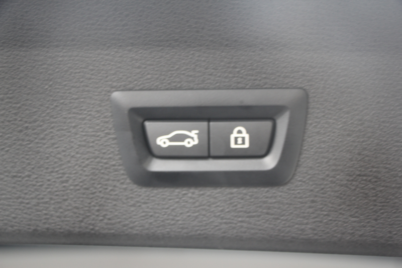 BMW X1 Xdrive18d Xﾗｲﾝ ﾊｲﾗｲﾝ ｺﾝﾌｫｰﾄP 後期 ﾌｪｲｽﾘﾌﾄ後 真珠色 ﾋｰﾀｰ茶革 追従ACC LEDﾍｯﾄﾞﾗｲﾄ&ﾃｰﾙ 電動ﾄﾗﾝｸ ｻﾃﾝｳｲﾝﾄﾞｳﾓｰﾙ ﾀｯﾁ画面HDDﾅﾋﾞﾜｲﾔﾚｽ充電 衝突軽減ﾌﾞﾚｰｷ 車線逸脱警告 歩行者警告 2年保証