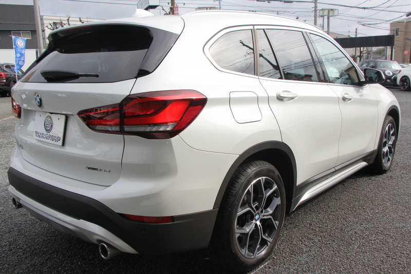 BMW X1 Xdrive18d Xﾗｲﾝ ﾊｲﾗｲﾝ ｺﾝﾌｫｰﾄP 後期 ﾌｪｲｽﾘﾌﾄ後 真珠色 ﾋｰﾀｰ茶革 追従ACC LEDﾍｯﾄﾞﾗｲﾄ&ﾃｰﾙ 電動ﾄﾗﾝｸ ｻﾃﾝｳｲﾝﾄﾞｳﾓｰﾙ ﾀｯﾁ画面HDDﾅﾋﾞﾜｲﾔﾚｽ充電 衝突軽減ﾌﾞﾚｰｷ 車線逸脱警告 歩行者警告 2年保証