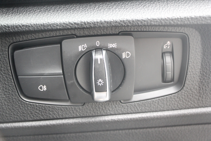 BMW 2シリーズ M235i ｸｰﾍﾟ直6ﾀｰﾎﾞ326馬力 ｱﾀﾞﾌﾟﾃｨﾌﾞMｻｽ 専用ﾌﾞﾚｰｷ ﾊｰﾏﾝｶｰﾄﾞﾝ Bｶﾒﾗ&ﾘｱ障害物ｿﾅｰ 衝突軽減ﾌﾞﾚｰｷ 車線逸脱警告 歩行者警告 ﾌﾞﾚｰｷ付ｸﾙｺﾝ 左右独立ｵｰﾄｴｱｺﾝ HDDﾅﾋﾞBluetooth接続 18AW ﾊﾟﾄﾞﾙｼﾌﾄ 2年保証