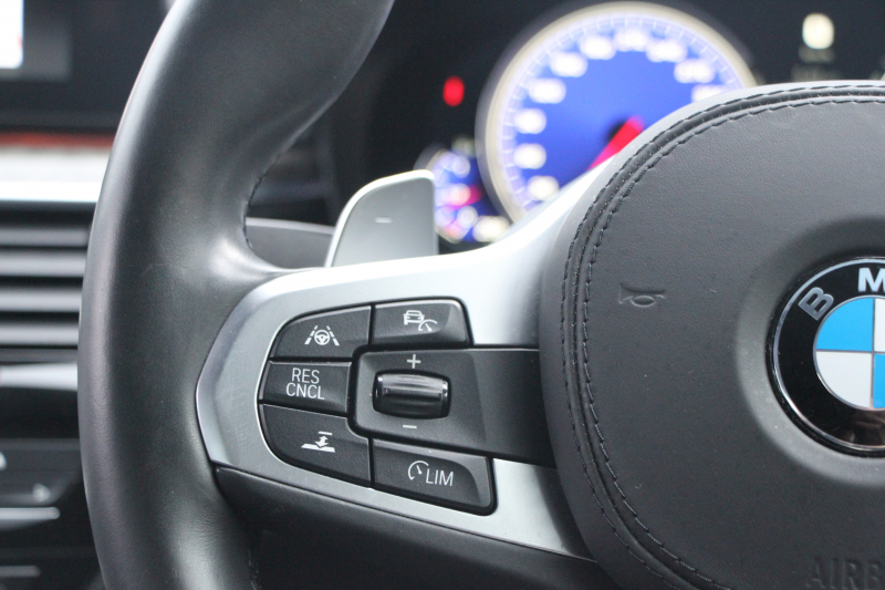 BMW 5シリーズ 530i Mｽﾎﾟｰﾂ ｺﾝﾌｫｰﾄP ｲﾉﾍﾞｰｼｮﾝP 252馬力 ﾏｯｻｰｼﾞﾍﾞﾝﾁﾚｰｼｮﾝ 全席ﾋｰﾀｰ黒革 ｺﾝﾌｫｰﾄｼｰﾄ ﾃﾞｨｽﾌﾟﾚｲｷｰ ﾘﾓｰﾄP ｼﾞｪｽﾁｬｰC HUD 追従ACC 液晶ﾒｰﾀｰ ﾀｯﾁ画面HDDﾅﾋﾞTV 360度ｶﾒﾗ 電動ﾄﾗﾝｸ LEDﾍｯﾄﾞﾗｲﾄ ｵｰﾄﾊｲﾋﾞｰﾑ 2年保証