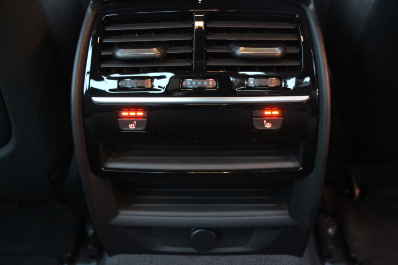 BMW 5シリーズ 530i Mｽﾎﾟｰﾂ ｺﾝﾌｫｰﾄP ｲﾉﾍﾞｰｼｮﾝP 252馬力 ﾏｯｻｰｼﾞﾍﾞﾝﾁﾚｰｼｮﾝ 全席ﾋｰﾀｰ黒革 ｺﾝﾌｫｰﾄｼｰﾄ ﾃﾞｨｽﾌﾟﾚｲｷｰ ﾘﾓｰﾄP ｼﾞｪｽﾁｬｰC HUD 追従ACC 液晶ﾒｰﾀｰ ﾀｯﾁ画面HDDﾅﾋﾞTV 360度ｶﾒﾗ 電動ﾄﾗﾝｸ LEDﾍｯﾄﾞﾗｲﾄ ｵｰﾄﾊｲﾋﾞｰﾑ 2年保証