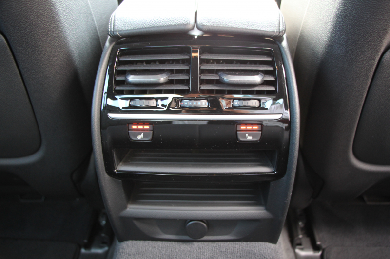 BMW 5シリーズ 530i Mｽﾎﾟｰﾂ ｺﾝﾌｫｰﾄP ｲﾉﾍﾞｰｼｮﾝP 252馬力 ﾏｯｻｰｼﾞﾍﾞﾝﾁﾚｰｼｮﾝ 全席ﾋｰﾀｰ黒革 ｺﾝﾌｫｰﾄｼｰﾄ ﾃﾞｨｽﾌﾟﾚｲｷｰ ﾘﾓｰﾄP ｼﾞｪｽﾁｬｰC HUD 追従ACC 液晶ﾒｰﾀｰ ﾀｯﾁ画面HDDﾅﾋﾞTV 360度ｶﾒﾗ 電動ﾄﾗﾝｸ LEDﾍｯﾄﾞﾗｲﾄ ｵｰﾄﾊｲﾋﾞｰﾑ 2年保証