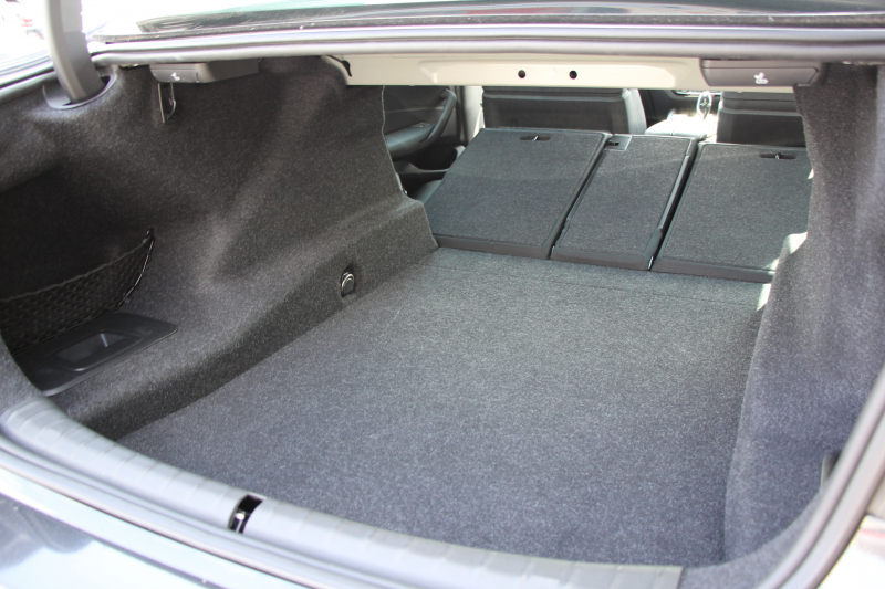 BMW 5シリーズ 530i Mｽﾎﾟｰﾂ ｺﾝﾌｫｰﾄP ｲﾉﾍﾞｰｼｮﾝP 252馬力 ﾏｯｻｰｼﾞﾍﾞﾝﾁﾚｰｼｮﾝ 全席ﾋｰﾀｰ黒革 ｺﾝﾌｫｰﾄｼｰﾄ ﾃﾞｨｽﾌﾟﾚｲｷｰ ﾘﾓｰﾄP ｼﾞｪｽﾁｬｰC HUD 追従ACC 液晶ﾒｰﾀｰ ﾀｯﾁ画面HDDﾅﾋﾞTV 360度ｶﾒﾗ 電動ﾄﾗﾝｸ LEDﾍｯﾄﾞﾗｲﾄ ｵｰﾄﾊｲﾋﾞｰﾑ 2年保証