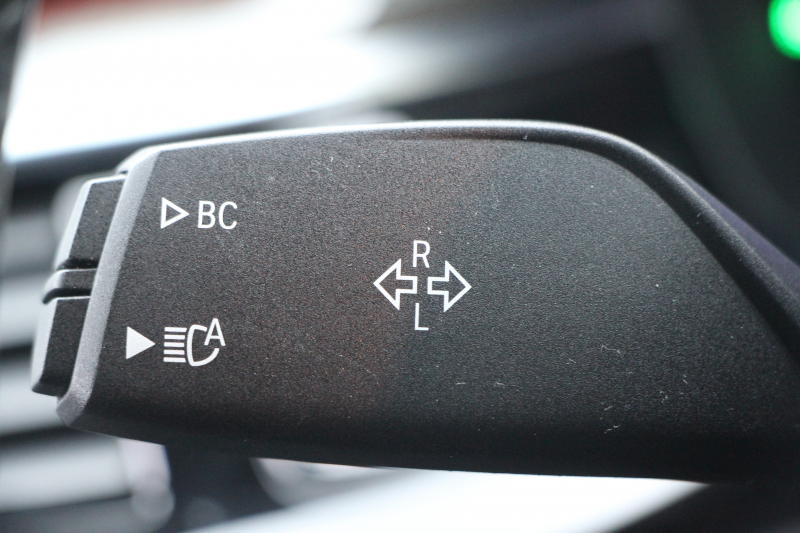 BMW 5シリーズ 530i Mｽﾎﾟｰﾂ ｺﾝﾌｫｰﾄP ｲﾉﾍﾞｰｼｮﾝP 252馬力 ﾏｯｻｰｼﾞﾍﾞﾝﾁﾚｰｼｮﾝ 全席ﾋｰﾀｰ黒革 ｺﾝﾌｫｰﾄｼｰﾄ ﾃﾞｨｽﾌﾟﾚｲｷｰ ﾘﾓｰﾄP ｼﾞｪｽﾁｬｰC HUD 追従ACC 液晶ﾒｰﾀｰ ﾀｯﾁ画面HDDﾅﾋﾞTV 360度ｶﾒﾗ 電動ﾄﾗﾝｸ LEDﾍｯﾄﾞﾗｲﾄ ｵｰﾄﾊｲﾋﾞｰﾑ 2年保証