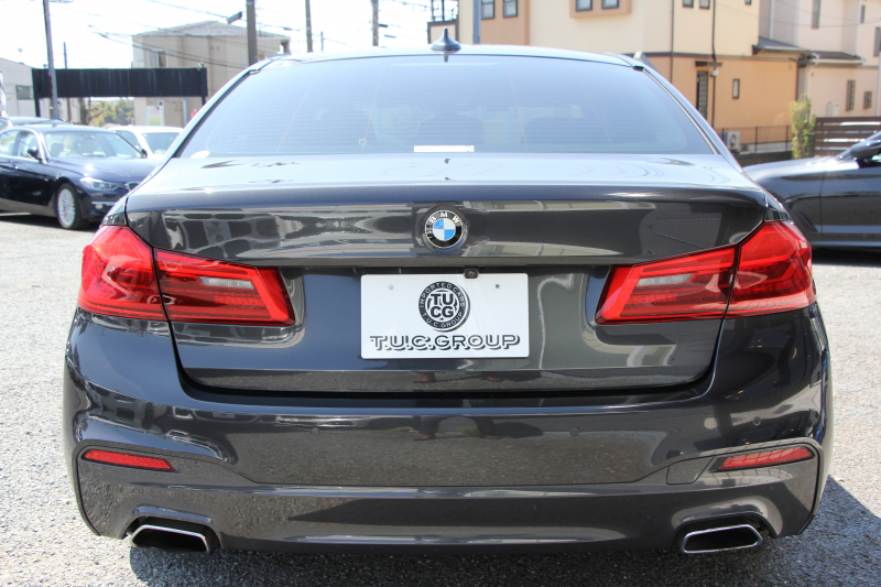 BMW 5シリーズ 530i Mｽﾎﾟｰﾂ ｺﾝﾌｫｰﾄP ｲﾉﾍﾞｰｼｮﾝP 252馬力 ﾏｯｻｰｼﾞﾍﾞﾝﾁﾚｰｼｮﾝ 全席ﾋｰﾀｰ黒革 ｺﾝﾌｫｰﾄｼｰﾄ ﾃﾞｨｽﾌﾟﾚｲｷｰ ﾘﾓｰﾄP ｼﾞｪｽﾁｬｰC HUD 追従ACC 液晶ﾒｰﾀｰ ﾀｯﾁ画面HDDﾅﾋﾞTV 360度ｶﾒﾗ 電動ﾄﾗﾝｸ LEDﾍｯﾄﾞﾗｲﾄ ｵｰﾄﾊｲﾋﾞｰﾑ 2年保証