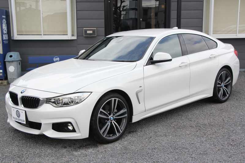 BMW 4シリーズ 420i ｸﾞﾗﾝｸｰﾍﾟｾﾚﾌﾞﾚｰｼｮﾝｴﾃﾞｨｼｮﾝｲﾝｽﾀｲﾙ 変更後ｴﾝｼﾞﾝ 200台限定車 LEDﾍｯﾄﾞﾗｲﾄ LEDﾌｫｸﾞ19AW ﾋｰﾀｰ黒革 ｻﾃﾝｱﾙﾐﾓｰﾙ HUD 追従ACC ﾚｰﾝﾁｪﾝｼﾞ警告 HDDﾅﾋﾞBluetooth接続 衝突軽減ﾌﾞﾚｰｷ 車線逸脱警告 歩行者警告 2年保証