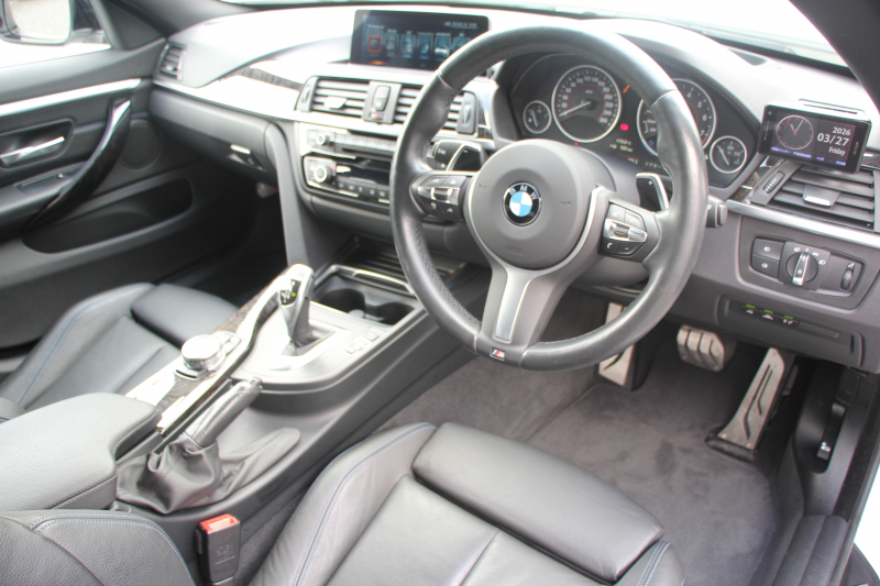 BMW 4シリーズ 420i ｸﾞﾗﾝｸｰﾍﾟｾﾚﾌﾞﾚｰｼｮﾝｴﾃﾞｨｼｮﾝｲﾝｽﾀｲﾙ 変更後ｴﾝｼﾞﾝ 200台限定車 LEDﾍｯﾄﾞﾗｲﾄ LEDﾌｫｸﾞ19AW ﾋｰﾀｰ黒革 ｻﾃﾝｱﾙﾐﾓｰﾙ HUD 追従ACC ﾚｰﾝﾁｪﾝｼﾞ警告 HDDﾅﾋﾞBluetooth接続 衝突軽減ﾌﾞﾚｰｷ 車線逸脱警告 歩行者警告 2年保証