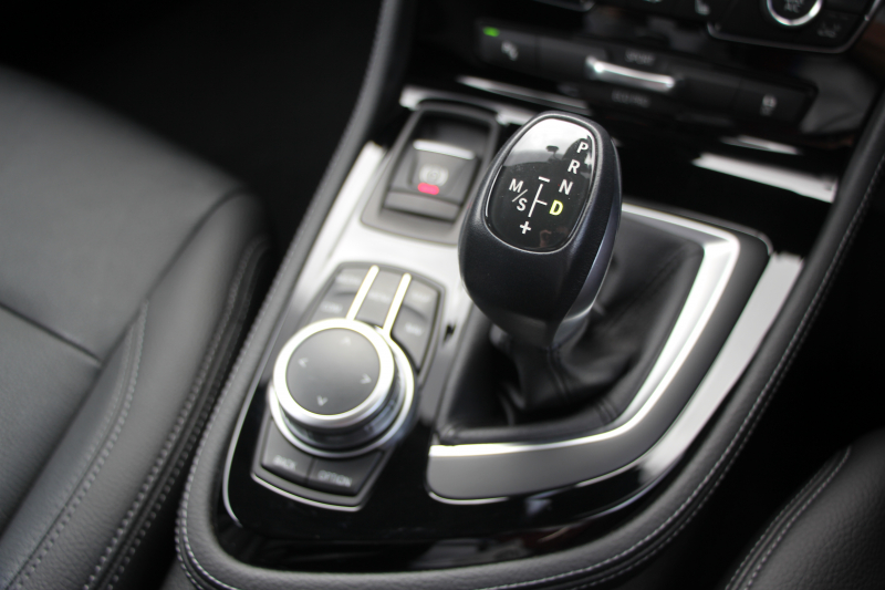 BMW 2シリーズ 218d Xﾄﾞﾗｲﾌﾞ ｸﾞﾗﾝﾂｱﾗｰ ﾗｸﾞｼﾞｭｱﾘｰ 後期 4WD 真珠 ﾌｪｲｽﾘﾌﾄ後 3列7人乗 ADｱｸﾃｨﾌﾞｾｰﾌﾃｨ&ｺﾝﾌｫｰﾄP 追従ACC HUD ﾋｰﾀｰ黒革 電動ﾄﾗﾝｸ LEDﾍｯﾄﾞﾗｲﾄ ﾀｯﾁ画面HDDﾅﾋﾞﾊﾟｰｷﾝｸﾞｱｼｽﾄ 衝突軽減ﾌﾞﾚｰｷ 車線逸脱警告 歩行者警告 2年保証