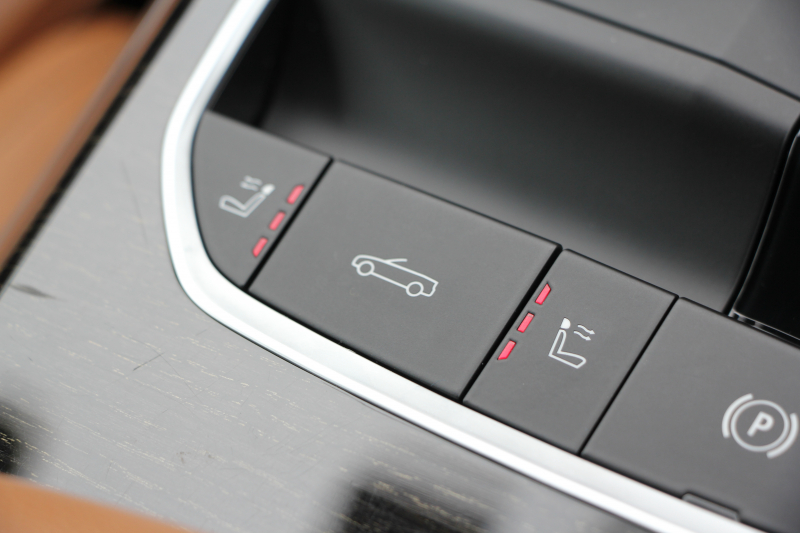 BMW 4シリーズ 420i ｶﾌﾞﾘｵﾚ Mｽﾎﾟｰﾂ ｺﾝﾌｫｰﾄP 1ｵﾅ ｺﾆｬｯｸﾚｻﾞｰ ｴｱｶﾗｰ ｼｰﾄﾋｰﾀｰ 360度ｶﾒﾗ 追従ACC ｽﾃｱﾘﾝｸﾞｻﾎﾟｰﾄ LEDﾍｯﾄﾞﾗｲﾄ ｵｰﾄﾊｲﾋﾞｰﾑ ﾀｯﾁ画面HDDﾅﾋﾞｱﾝﾋﾞｴﾝﾄﾗｲﾄ ﾜｲﾔﾚｽ充電 ｱｯﾌﾟﾙｶｰﾌﾟﾚｲ ACｼｭﾆｯﾂｧｰﾘｯﾌﾟｽﾎﾟｲﾗｰ 2年保証