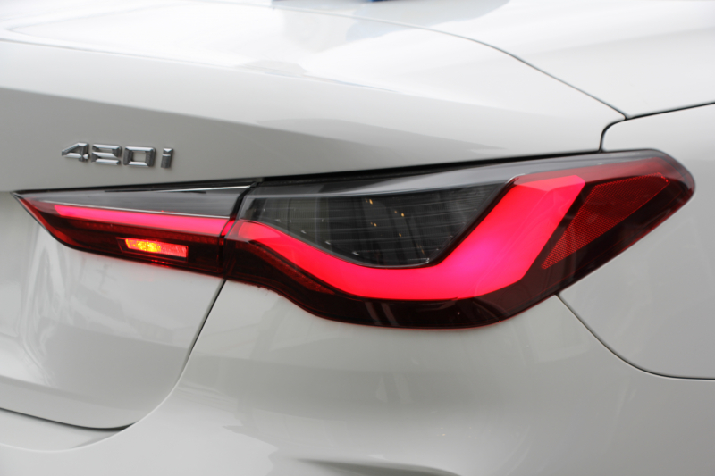 BMW 4シリーズ 420i ｶﾌﾞﾘｵﾚ Mｽﾎﾟｰﾂ ｺﾝﾌｫｰﾄP 1ｵﾅ ｺﾆｬｯｸﾚｻﾞｰ ｴｱｶﾗｰ ｼｰﾄﾋｰﾀｰ 360度ｶﾒﾗ 追従ACC ｽﾃｱﾘﾝｸﾞｻﾎﾟｰﾄ LEDﾍｯﾄﾞﾗｲﾄ ｵｰﾄﾊｲﾋﾞｰﾑ ﾀｯﾁ画面HDDﾅﾋﾞｱﾝﾋﾞｴﾝﾄﾗｲﾄ ﾜｲﾔﾚｽ充電 ｱｯﾌﾟﾙｶｰﾌﾟﾚｲ ACｼｭﾆｯﾂｧｰﾘｯﾌﾟｽﾎﾟｲﾗｰ 2年保証