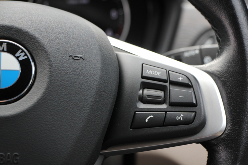 BMW X1 Xdrive18d Xﾗｲﾝ ﾊｲﾗｲﾝ ｱﾄﾞﾊﾞﾝｽﾄﾞP ｺﾝﾌｫｰﾄP 後期 ﾌｪｲｽﾘﾌﾄ後 ｵｲｽﾀｰﾚｻﾞｰ ｼｰﾄﾋｰﾀｰ 追従ACC HUD LEDﾍｯﾄﾞﾗｲﾄ&ﾃｰﾙ 電動ﾄﾗﾝｸ ｻﾃﾝｳｲﾝﾄﾞｳﾓｰﾙ ﾀｯﾁ画面HDDﾅﾋﾞﾜｲﾔﾚｽ充電 衝突軽減ﾌﾞﾚｰｷ 車線逸脱警告 歩行者警告 2年保証