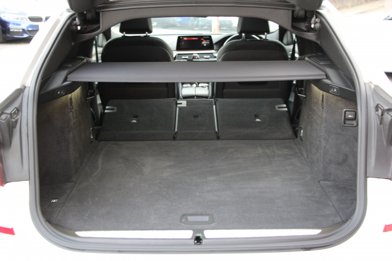 BMW 6シリーズ 630i ｸﾞﾗﾝﾂｰﾘｽﾓ Mｽﾎﾟｰﾂ ｾﾚｸﾄP  ﾊﾟﾉﾗﾏｻﾝﾙｰﾌ 全席ﾋｰﾀｰ黒革 ﾘｱｼｰﾄ電動可倒調整 Harman/Kardon 追従ACC HUD LEDﾍｯﾄﾞﾗｲﾄ 4ｿﾞｰﾝAC 360度ｶﾒﾗ ﾀｯﾁ画面HDDﾅﾋﾞｼﾞｪｽﾁｬｰC ﾜｲﾔﾚｽ充電 ﾌﾙｾｸﾞTV LCW  ｲﾝﾃﾘｾｰﾌ 2年保証