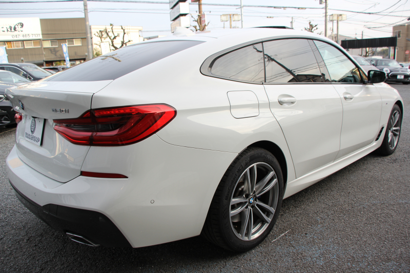 BMW 6シリーズ 630i ｸﾞﾗﾝﾂｰﾘｽﾓ Mｽﾎﾟｰﾂ ｾﾚｸﾄP  ﾊﾟﾉﾗﾏｻﾝﾙｰﾌ 全席ﾋｰﾀｰ黒革 ﾘｱｼｰﾄ電動可倒調整 Harman/Kardon 追従ACC HUD LEDﾍｯﾄﾞﾗｲﾄ 4ｿﾞｰﾝAC 360度ｶﾒﾗ ﾀｯﾁ画面HDDﾅﾋﾞｼﾞｪｽﾁｬｰC ﾜｲﾔﾚｽ充電 ﾌﾙｾｸﾞTV LCW  ｲﾝﾃﾘｾｰﾌ 2年保証