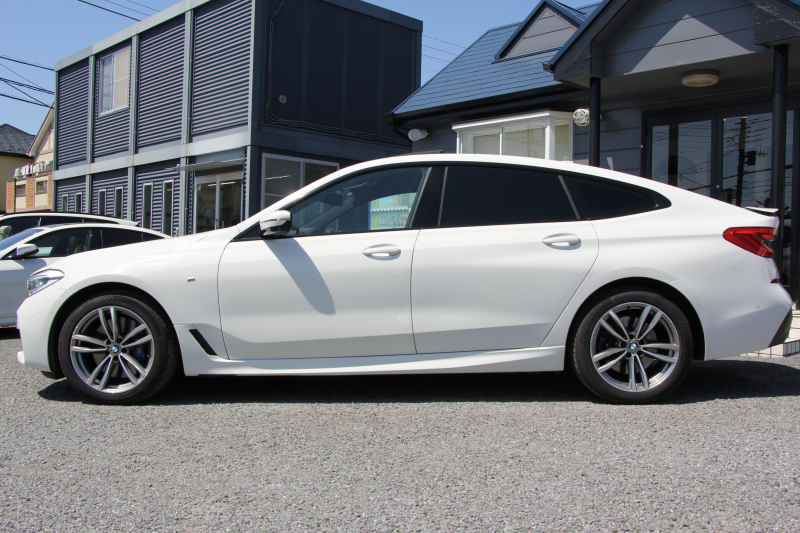 BMW 6シリーズ 630i ｸﾞﾗﾝﾂｰﾘｽﾓ Mｽﾎﾟｰﾂ ｾﾚｸﾄP ﾊﾟﾉﾗﾏｻﾝﾙｰﾌ ｲﾉﾍﾞｰｼｮﾝP ﾘﾓｰﾄP 全席ﾋｰﾀｰ黒革 ﾘｱｼｰﾄ電動可倒調整 ﾊｰﾏﾝｶｰﾄﾞﾝ 追従ACC HUD LEDﾍｯﾄﾞﾗｲﾄ 4ｿﾞｰﾝｴｱｺﾝ 360度ｶﾒﾗ ﾀｯﾁ画面HDDﾅﾋﾞｼﾞｪｽﾁｬｰC ﾜｲﾔﾚｽ充電 ﾌﾙｾｸﾞTV 液晶ﾒｰﾀｰ  2年保証