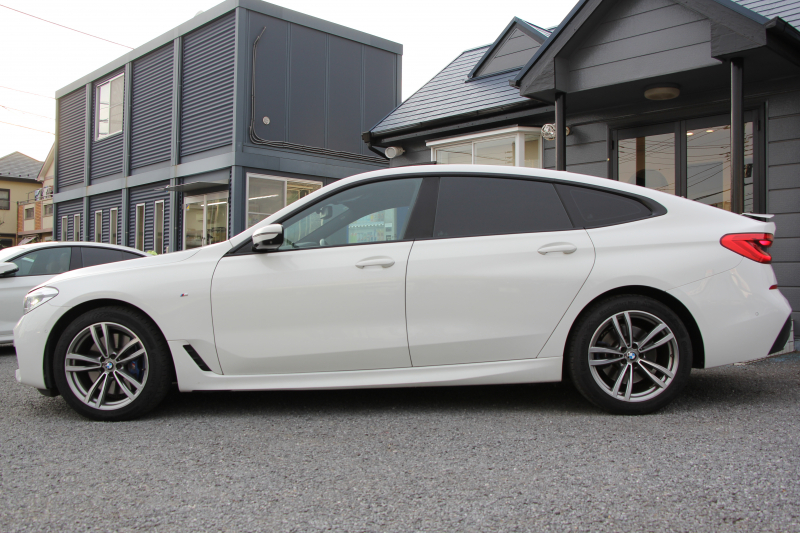 BMW 6シリーズ 630i ｸﾞﾗﾝﾂｰﾘｽﾓ Mｽﾎﾟｰﾂ ｾﾚｸﾄP  ﾊﾟﾉﾗﾏｻﾝﾙｰﾌ 全席ﾋｰﾀｰ黒革 ﾘｱｼｰﾄ電動可倒調整 Harman/Kardon 追従ACC HUD LEDﾍｯﾄﾞﾗｲﾄ 4ｿﾞｰﾝAC 360度ｶﾒﾗ ﾀｯﾁ画面HDDﾅﾋﾞｼﾞｪｽﾁｬｰC ﾜｲﾔﾚｽ充電 ﾌﾙｾｸﾞTV LCW  ｲﾝﾃﾘｾｰﾌ 2年保証