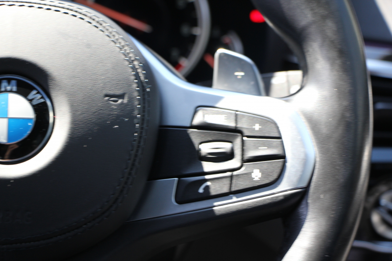 BMW 5シリーズ 530i ﾂｰﾘﾝｸﾞMｽﾎﾟｰﾂ 252馬力 ﾊﾟﾉﾗﾏｻﾝﾙｰﾌ ﾊｰﾏﾝｶｰﾄﾞﾝ 4ｿﾞｰﾝｴｱｺﾝ 全席ﾋｰﾀｰ黒革 HUD 追従ACC ｽﾃｱﾘﾝｸﾞｻﾎﾟｰﾄ 液晶ﾒｰﾀｰ ﾀｯﾁ画面HDDﾅﾋﾞTV 360度ｶﾒﾗ LEDﾍｯﾄﾞﾗｲﾄ ｵｰﾄﾊｲﾋﾞｰﾑ Mspﾌﾞﾚｰｷ 電動Rｹﾞｰﾄ 2年保証