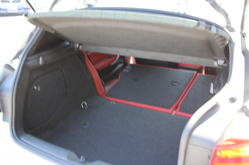 BMW 1シリーズ M140i 後期 340馬力 直6ﾀｰﾎﾞB58新ｴﾝｼﾞﾝ ﾋｰﾀｰ赤革 LEDﾍｯﾄﾞﾗｲﾄ ｱﾀﾞﾌﾟﾃｨﾌﾞMｻｽ 専用ﾌﾞﾚｰｷ 18AW HDDﾅﾋﾞ衝突軽減ﾌﾞﾚｰｷ 車線逸脱警告 歩行者警告 ﾌﾞﾚｰｷ付ｸﾙｺﾝ 専用ｴｱﾛ 後輪駆動 2年保証