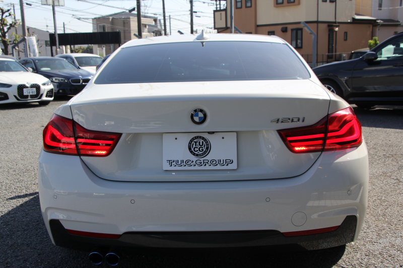 BMW 4シリーズ 420i ｸｰﾍﾟMｽﾎﾟｰﾂ 後期 ﾋｰﾀｰ黒革 LEDﾍｯﾄﾞﾗｲﾄ LEDﾃｰﾙ 追従ACC 液晶ﾒｰﾀｰ ﾌﾙｾｸﾞTV ﾀｯﾁ画面HDDﾅﾋﾞMﾊﾟﾌｫｰﾏﾝｽﾌﾞﾚｰｷ 新ﾐﾗｰETC2.0 ﾚｰﾝﾁｪﾝｼﾞ警告 衝突軽減ﾌﾞﾚｰｷ 車線逸脱警告 歩行者警告 ｽﾏｰﾄｷｰ 2年保証