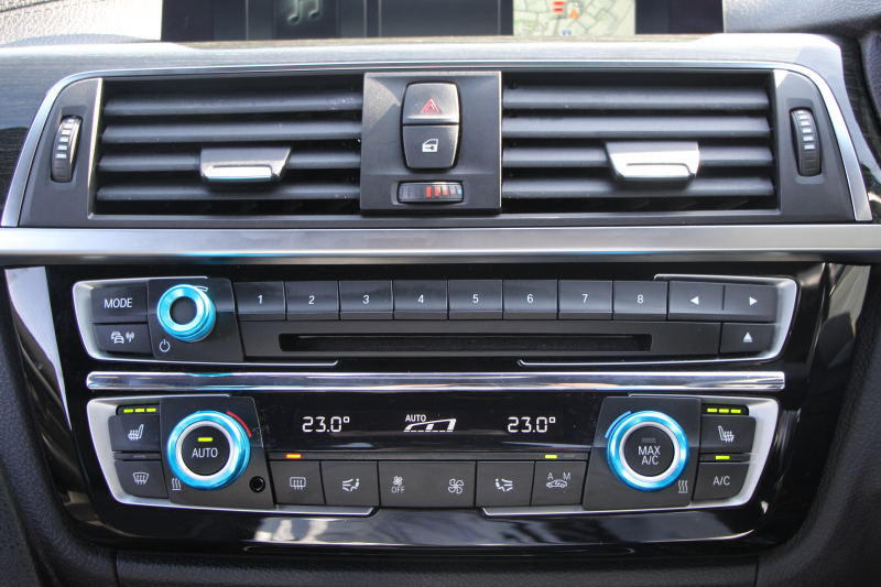 BMW 4シリーズ 420i ｸｰﾍﾟMｽﾎﾟｰﾂ 後期 ﾋｰﾀｰ黒革 LEDﾍｯﾄﾞﾗｲﾄ LEDﾃｰﾙ 追従ACC 液晶ﾒｰﾀｰ ﾌﾙｾｸﾞTV ﾀｯﾁ画面HDDﾅﾋﾞMﾊﾟﾌｫｰﾏﾝｽﾌﾞﾚｰｷ 新ﾐﾗｰETC2.0 ﾚｰﾝﾁｪﾝｼﾞ警告 衝突軽減ﾌﾞﾚｰｷ 車線逸脱警告 歩行者警告 ｽﾏｰﾄｷｰ 2年保証