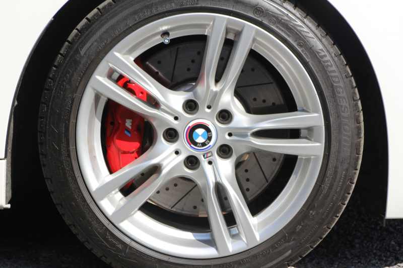 BMW 4シリーズ 420i ｸｰﾍﾟMｽﾎﾟｰﾂ 後期 ﾋｰﾀｰ黒革 LEDﾍｯﾄﾞﾗｲﾄ LEDﾃｰﾙ 追従ACC 液晶ﾒｰﾀｰ ﾌﾙｾｸﾞTV ﾀｯﾁ画面HDDﾅﾋﾞMﾊﾟﾌｫｰﾏﾝｽﾌﾞﾚｰｷ 新ﾐﾗｰETC2.0 ﾚｰﾝﾁｪﾝｼﾞ警告 衝突軽減ﾌﾞﾚｰｷ 車線逸脱警告 歩行者警告 ｽﾏｰﾄｷｰ 2年保証